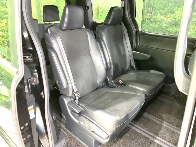 Toyota NOAH 2019-01 185894-8