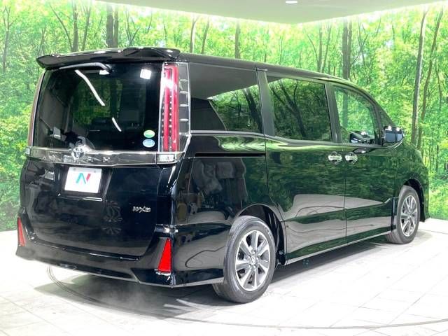 Toyota NOAH 2019-01 185894-17
