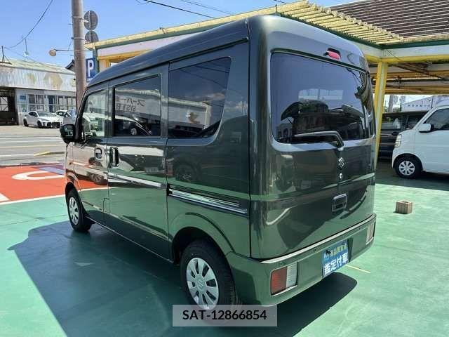Suzuki EVERY 2023-02 301643-1
