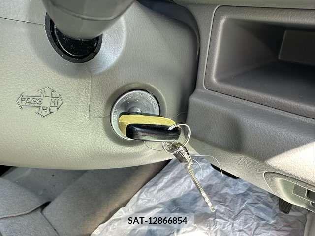 Suzuki EVERY 2023-02 301643-14
