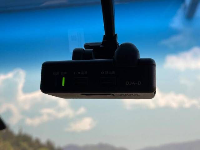 Nissan ELGRAND 2019-09 21681-6