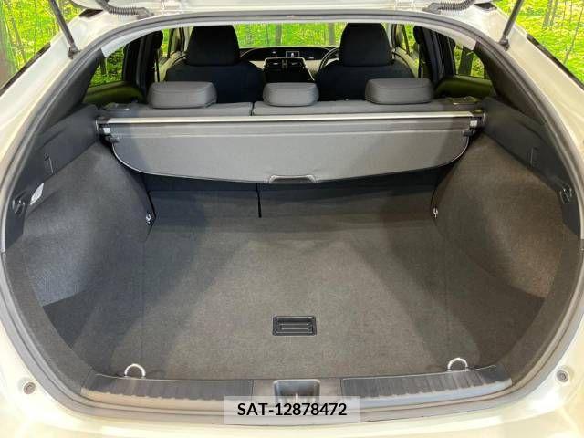 Toyota PRIUS 2018-11 329905-12