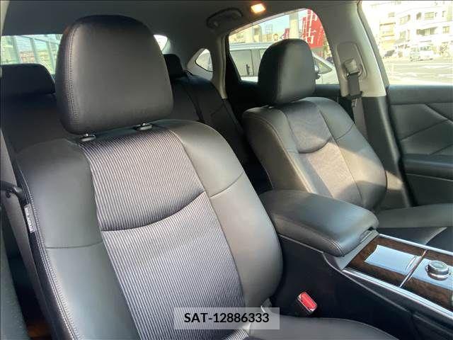 Nissan FUGA 2010-01 324772-9