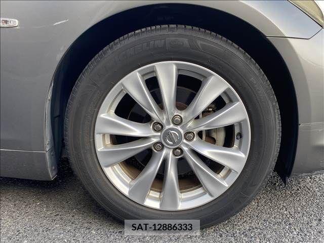 Nissan FUGA 2010-01 324772-29