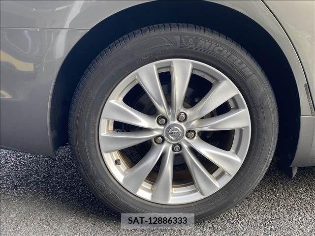 Nissan FUGA 2010-01 324772-28