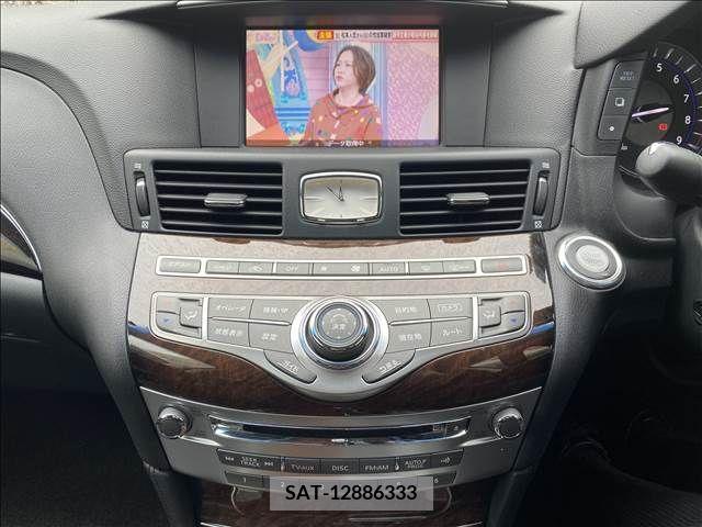 Nissan FUGA 2010-01 324772-16