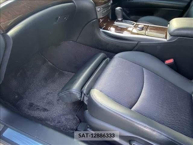 Nissan FUGA 2010-01 324772-25