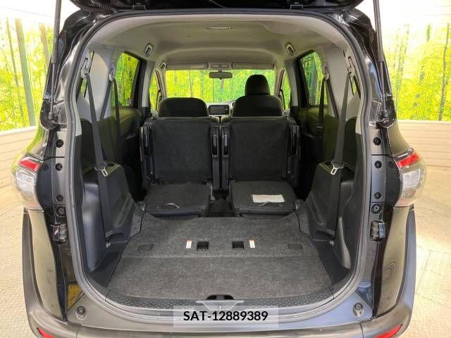 Toyota SIENTA 2017-06 218053-11