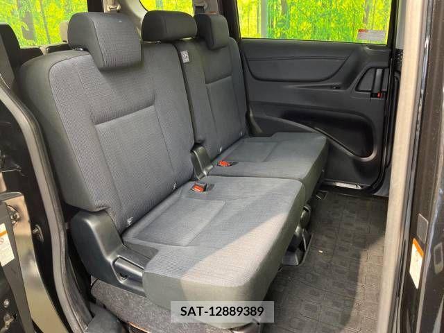 Toyota SIENTA 2017-06 218053-9