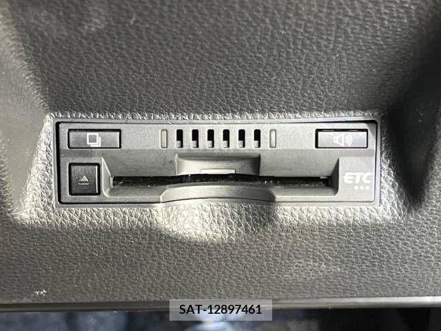 Toyota YARIS 2020-03 231471-4