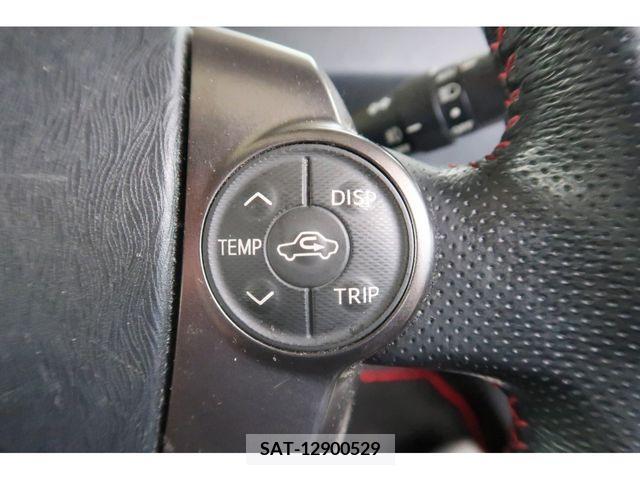 Toyota PRIUS 2012-12 366547-12