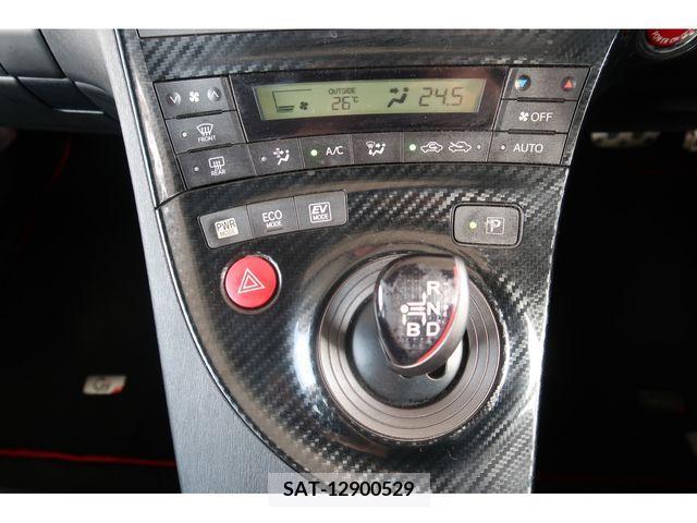 Toyota PRIUS 2012-12 366547-9