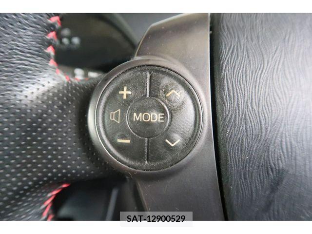 Toyota PRIUS 2012-12 366547-11