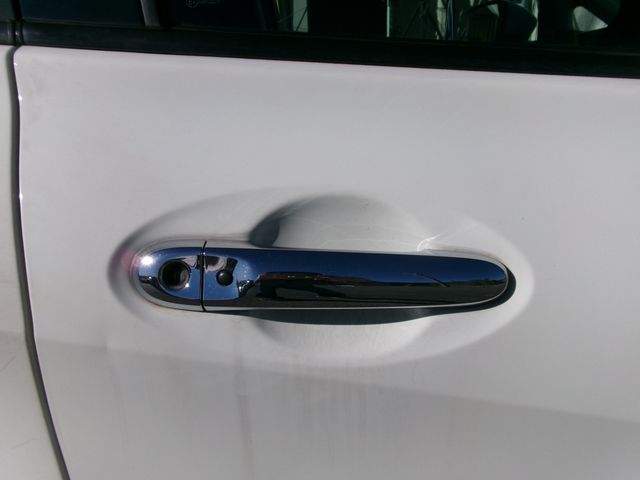 Nissan NOTE 2018-11 190530-3