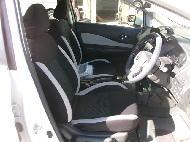 Nissan NOTE 2018-11 190530-9