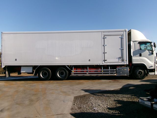 Isuzu GIGA 2018-01 27219-3