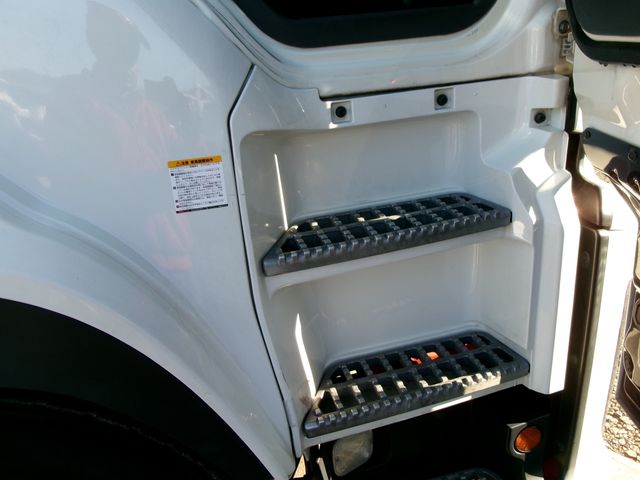 Isuzu GIGA 2018-01 27219-10