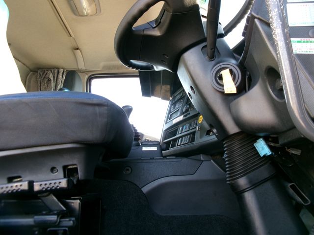 Isuzu GIGA 2018-01 27219-9