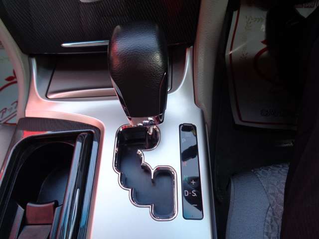 Toyota CROWN SEDAN 2010-05 3106-14