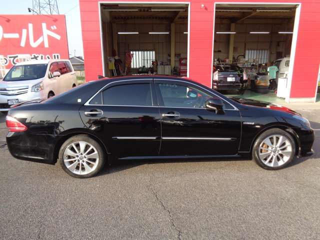 Toyota CROWN SEDAN 2010-05 3106-3