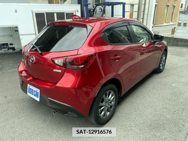 Mazda DEMIO 2019-06 372435-2
