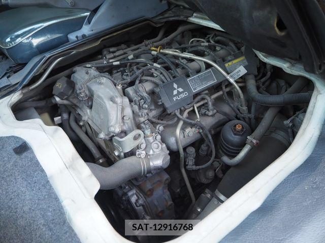 Mitsubishi CANTER 2013-04 343957-21
