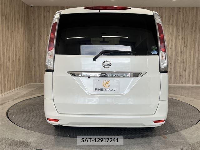 Nissan SERENA 2011-04 381007-16