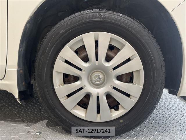 Nissan SERENA 2011-04 381007-25