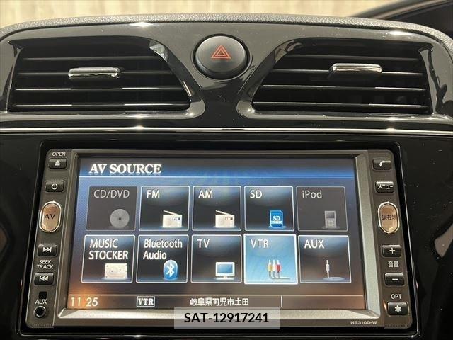 Nissan SERENA 2011-04 381007-3