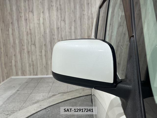 Nissan SERENA 2011-04 381007-23