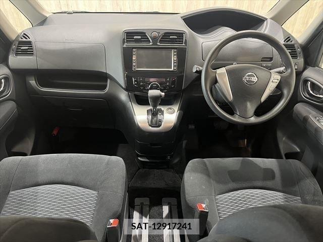 Nissan SERENA 2011-04 381007-1