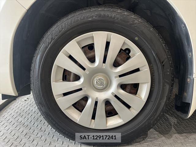 Nissan SERENA 2011-04 381007-12