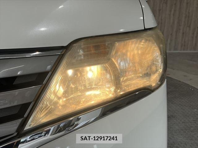 Nissan SERENA 2011-04 381007-11