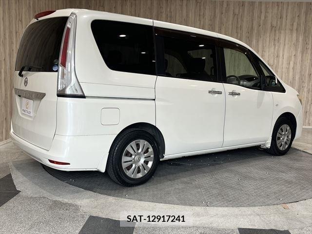 Nissan SERENA 2011-04 381007-17