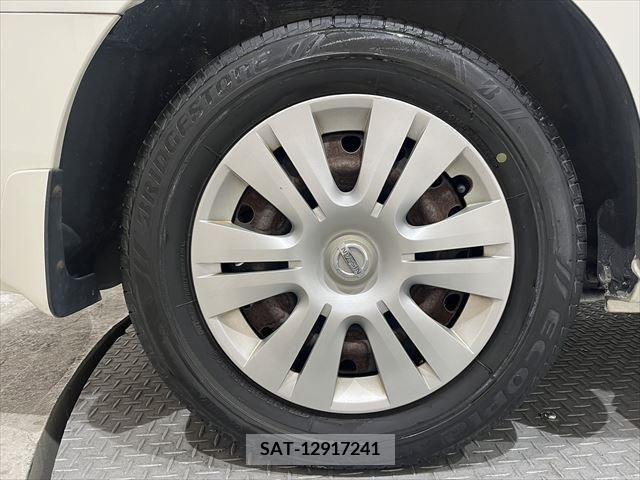 Nissan SERENA 2011-04 381007-26