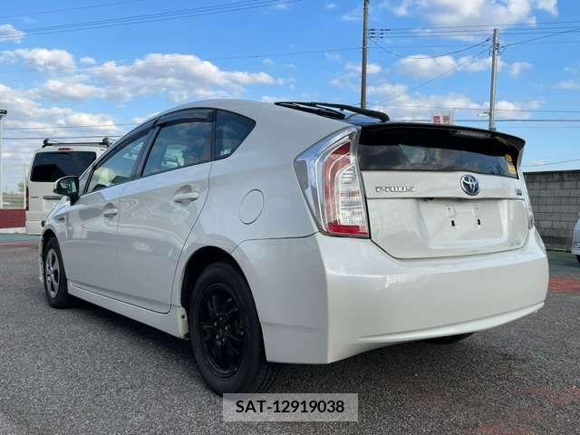 Toyota PRIUS 2012-02 387232-7