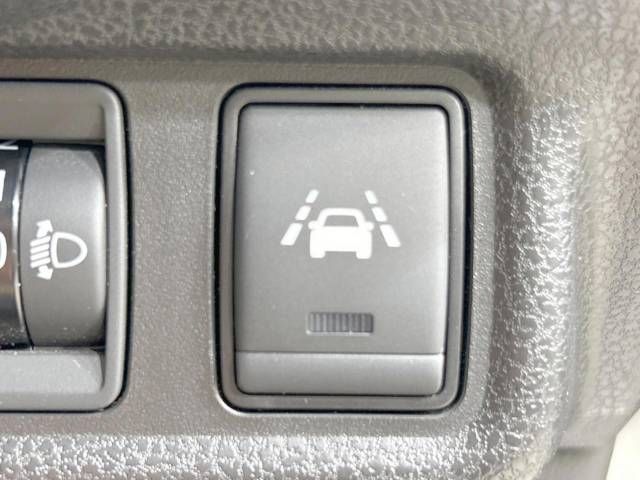Nissan NOTE 2016-08 23170-5