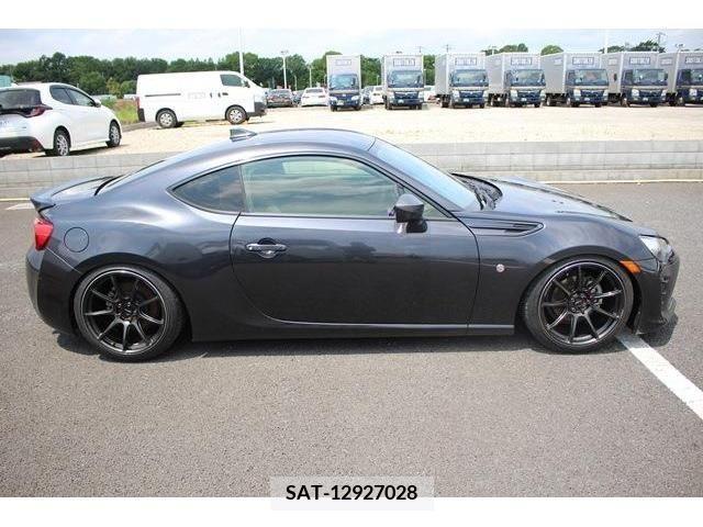 Toyota 86 2018-01 258681-11