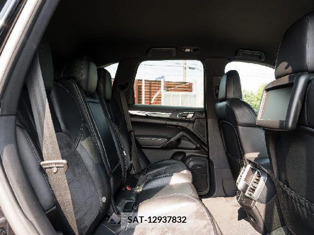 Porsche CAYENNE 2017-05 320093-27