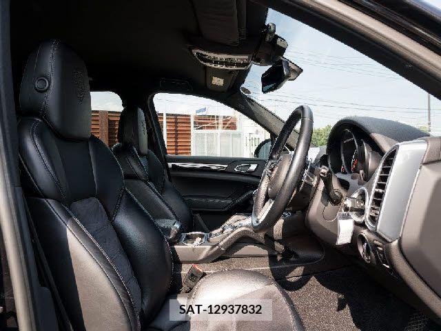 Porsche CAYENNE 2017-05 320093-3