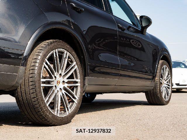Porsche CAYENNE 2017-05 320093-14