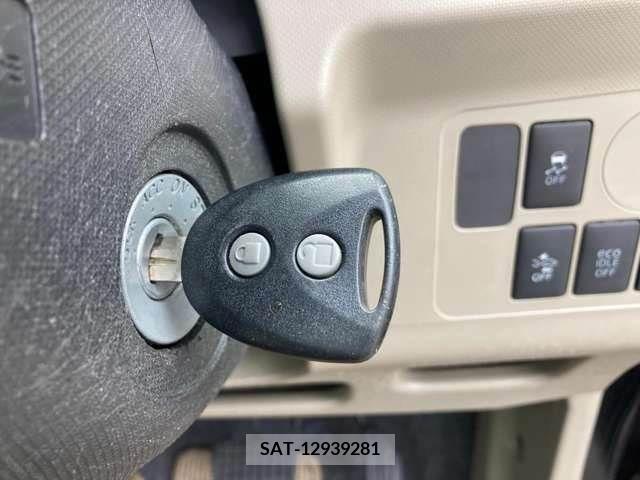 Daihatsu MOVE 2013-10 277914-18
