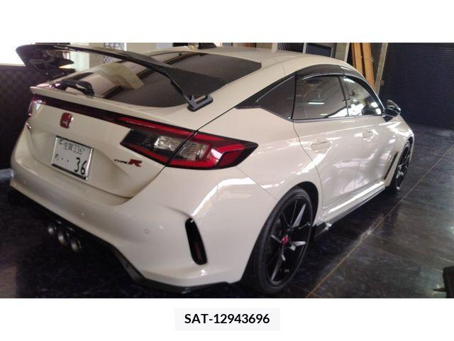 Honda CIVIC 2024-04 264492-2