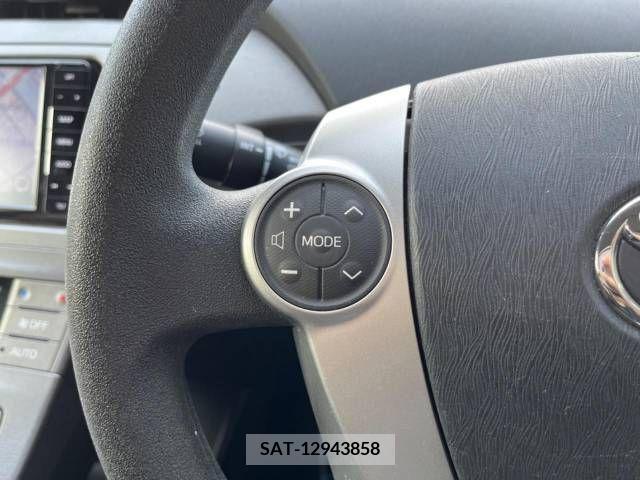 Toyota PRIUS 2012-07 366645-19