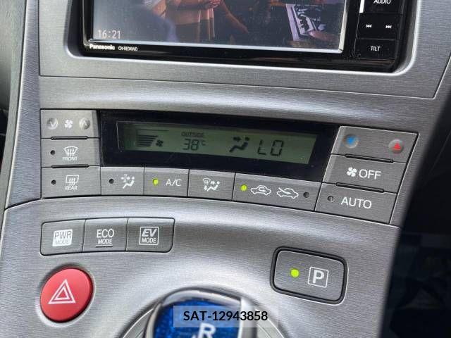Toyota PRIUS 2012-07 366645-6
