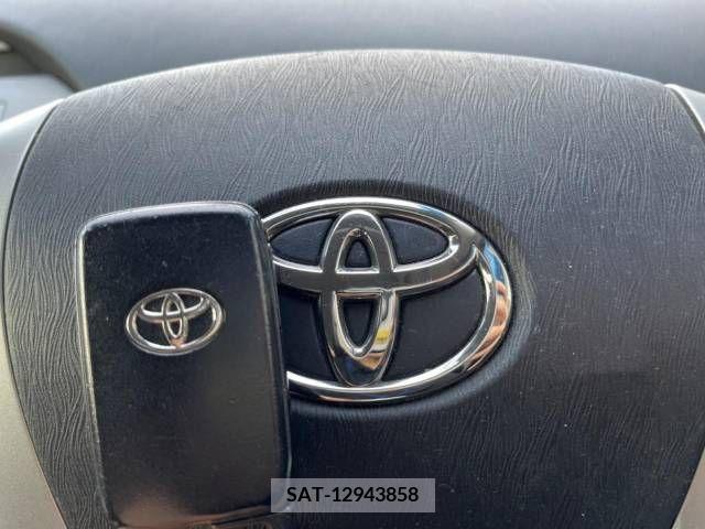 Toyota PRIUS 2012-07 366645-5