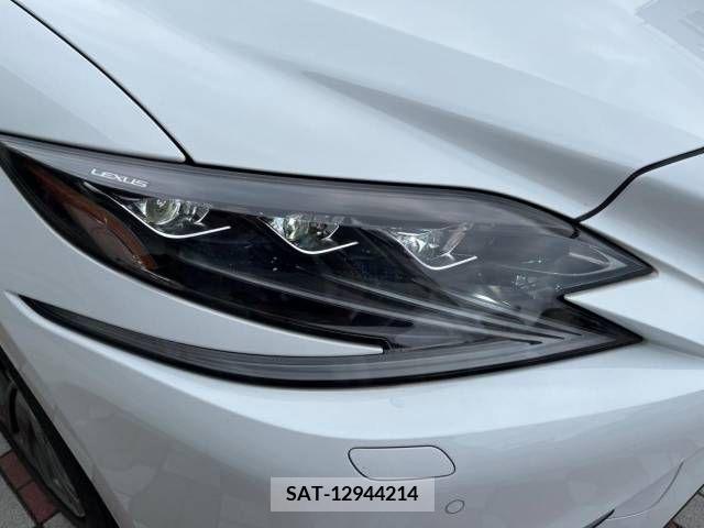 Lexus LS 2017-12 275575-12