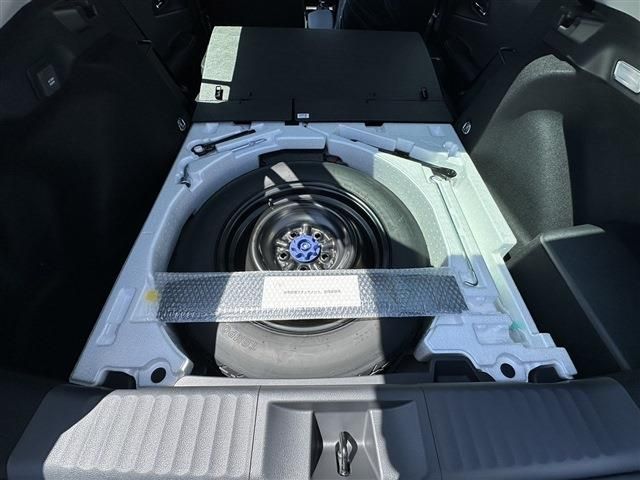 Toyota PRIUS 2023-07 7101-17