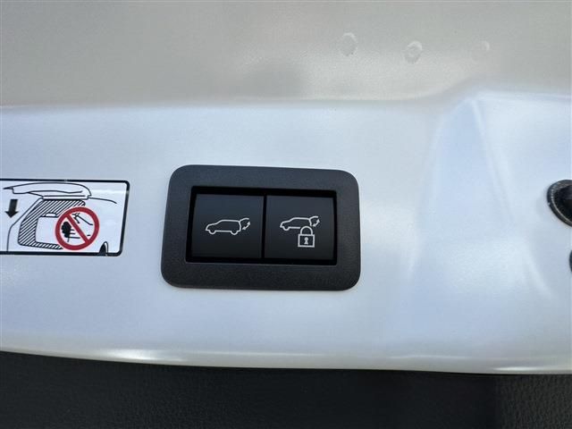 Toyota PRIUS 2023-07 7101-16