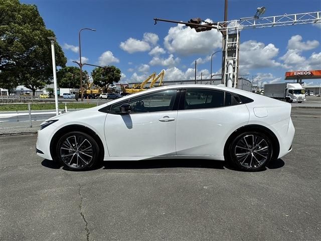 Toyota PRIUS 2023-07 7101-3